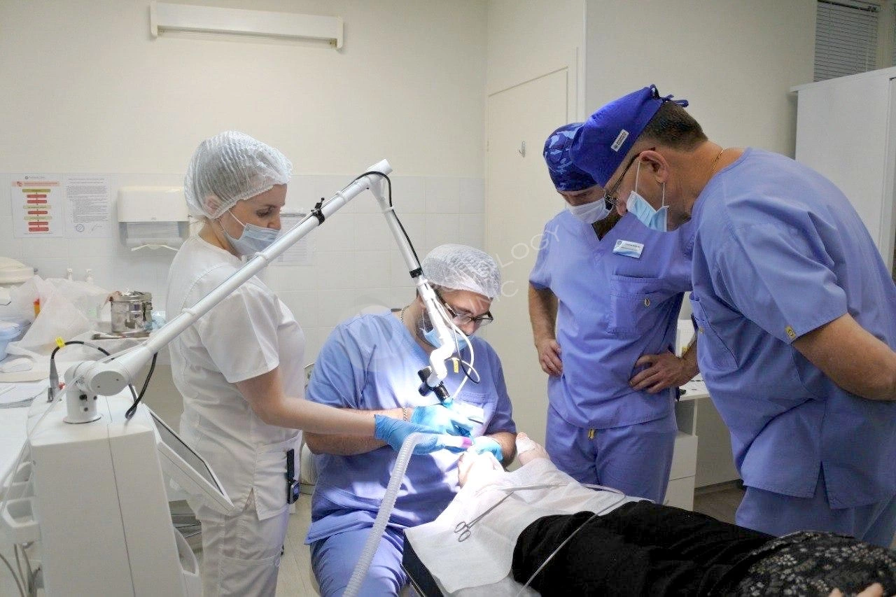 Повышение квалификации для хирургов Клиники подологии Полёт от мастера лазерной хирургии, фото 12